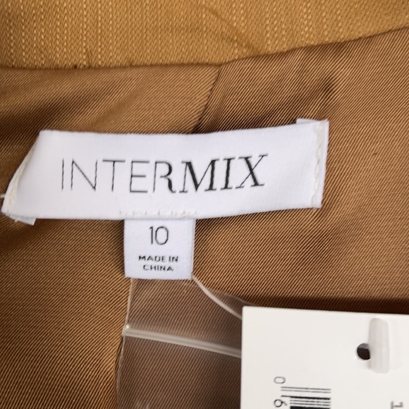 Intermix cropped blazer - Picture 10 of 13